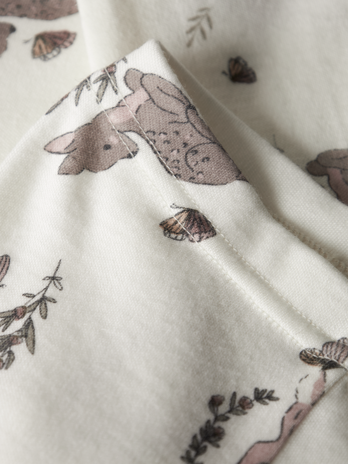 model_shot-front_full